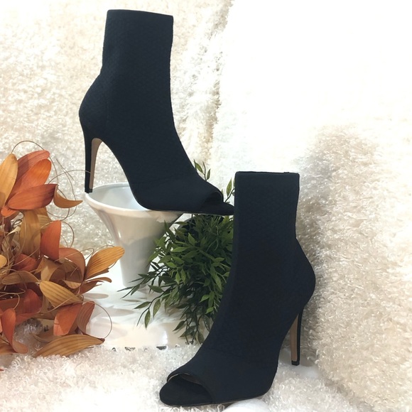 INC textured open peep toe high heel sock ankle Booties black sandals size 7.5 - Picture 3 of 11